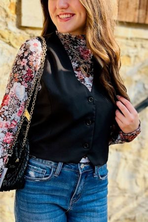 Weston Sleeveless V-Neck Hidden Button Vest